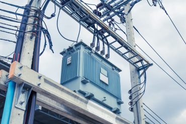 Tout savoir sur le transformateur hta et son rôle dans la distribution électrique